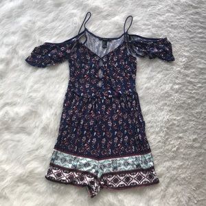 F21 OFF SHOULDER ROMPER